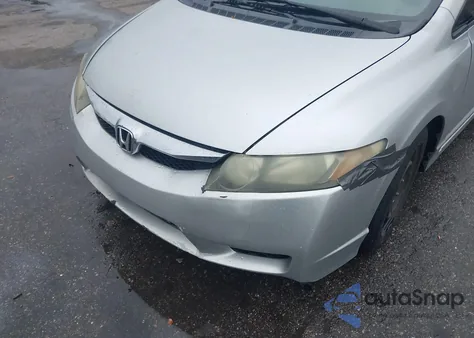 2009 Honda Civic Lx z USA, uszkodzony, nr VIN 2HGFA16589H539671